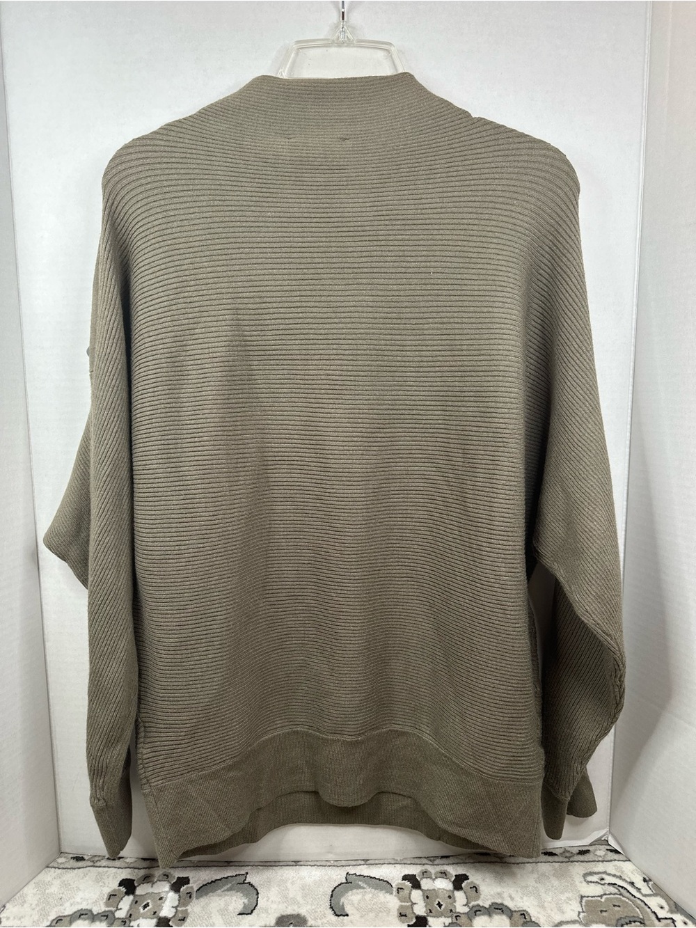 Belldini Olive Crewneck Sweater with Gold Shoulder Buttons, size XL, NWT - Picture 6 of 6